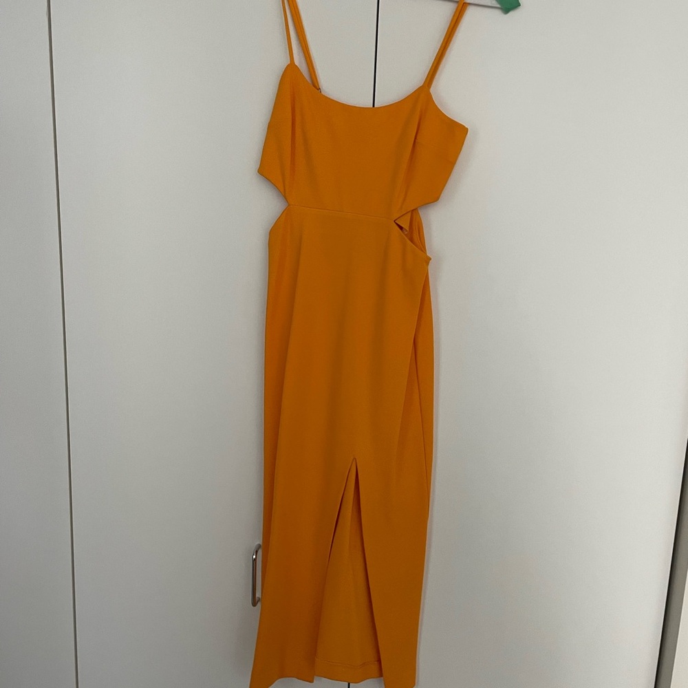 Elegant Orange Sleeveless Dress
